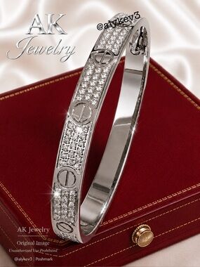 💎18k LUXURY Diamond CZ Style Design Bracelet, Bangle, Cuff, Unisex White Gold